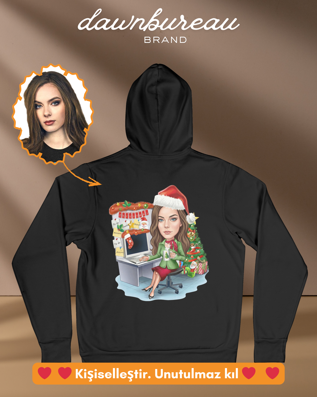 P05 : Warm Holiday Office Scene